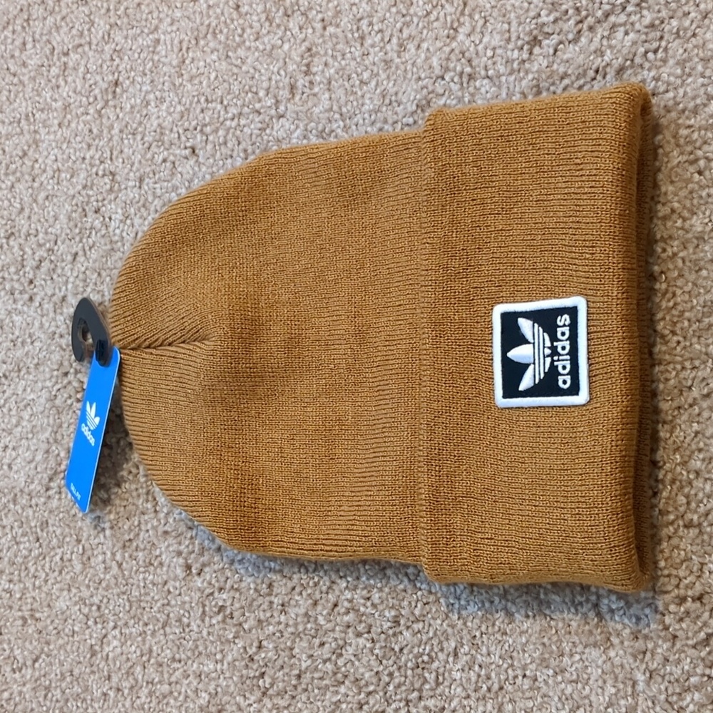 Adidas beanie